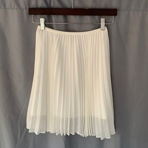 Fun Flirty Babaton Aritzia Skirt